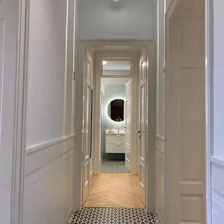 Lux White Rooms