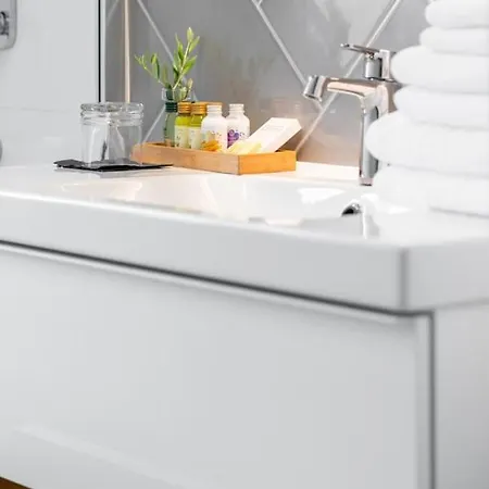 Lux White Rooms Bed and breakfast