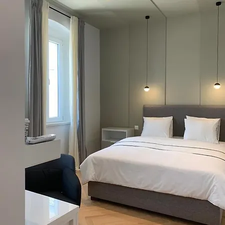 Frühstückspension Lux White Rooms *